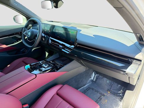 Used 2026 BMW 530i 530i w/ Premium Package image 16