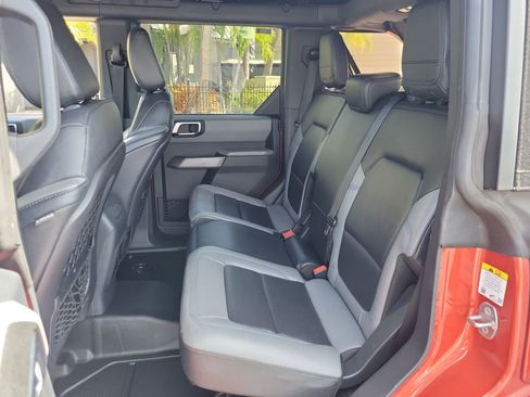 Used 2022 Ford Bronco Black Diamond AWD/4WD image 18