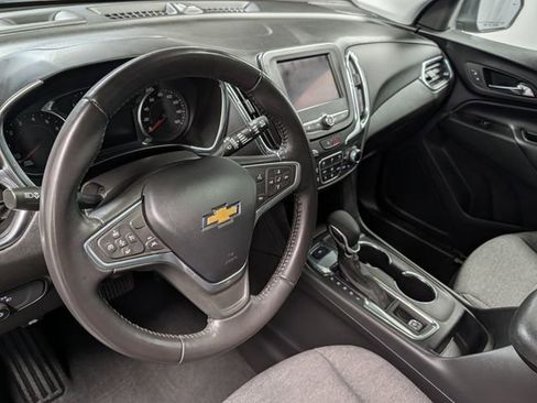 Used 2022 Chevrolet Equinox LT image 16