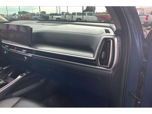 Used 2024 Kia Sorento S w/ Panoramic Sunroof Package FWD image 17