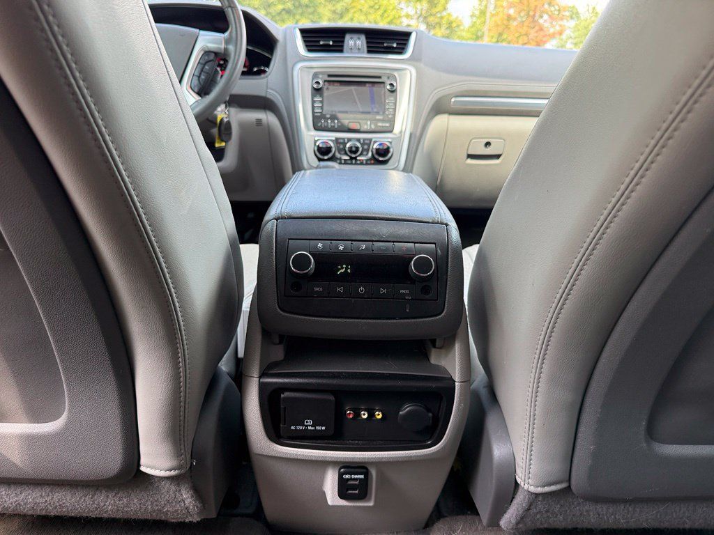 Used 2016 GMC Acadia SLT w/ Open Road Package FWD image 29