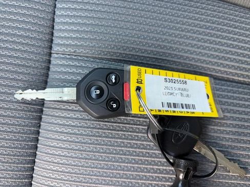 Used 2025 Subaru Legacy Premium w/ Popular Package #1A AWD/4WD image 35