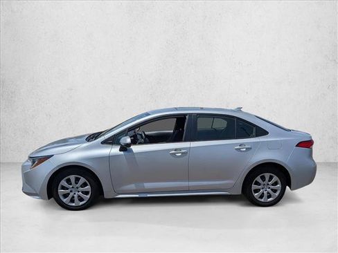 Used 2023 Toyota Corolla LE FWD image 8