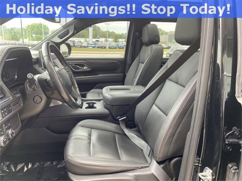 Used 2022 Chevrolet Suburban RST w/ Luxury Package image 26