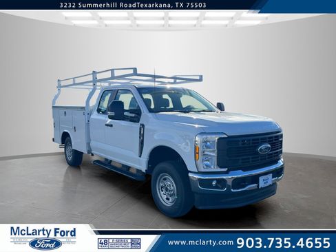 New 2025 Ford F250 XLT image 1