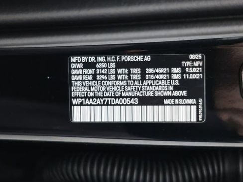 Used 2026 Porsche Cayenne AWD/4WD image 75