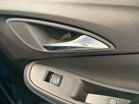 Used 2025 Buick Encore GX Sport Touring w/ Advanced Technology Package image 35