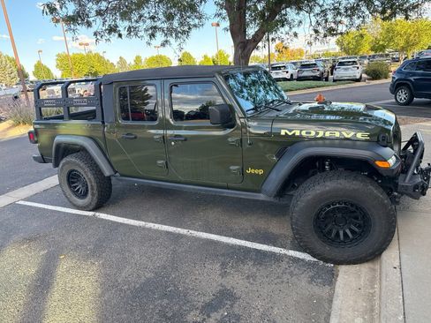 Used 2021 Jeep Gladiator Mojave AWD/4WD image 2