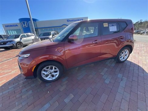 Used 2021 Kia Soul S image 10