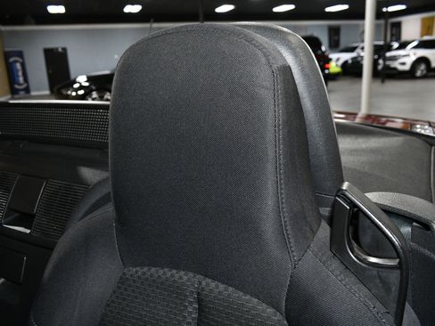 Used 2007 MAZDA MX-5 Miata Touring image 9