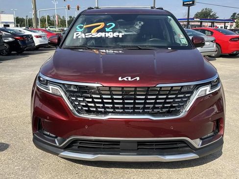 Used 2022 Kia Carnival SX image 2
