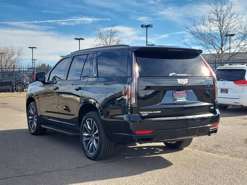 Used 2023 Cadillac Escalade Sport image 6