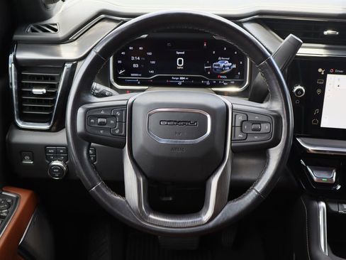Used 2024 GMC Sierra 3500 Denali Ultimate AWD/4WD image 14