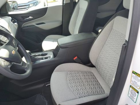 Used 2024 Chevrolet Equinox LS w/ LS Convenience Package FWD image 16