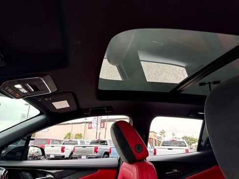 Certified 2024 Chevrolet Blazer EV RS image 21