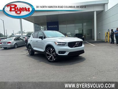 Used 2021 Volvo XC40 T5 R-Design w/ Climate Package