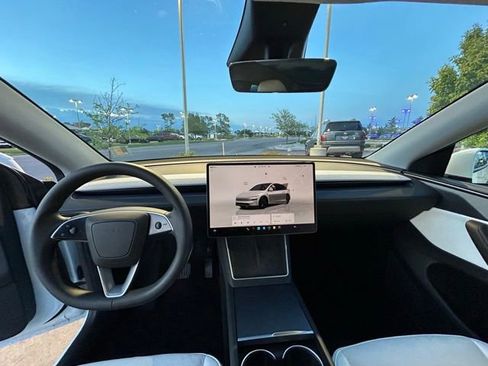 Used 2026 Tesla Model Y AWD image 13