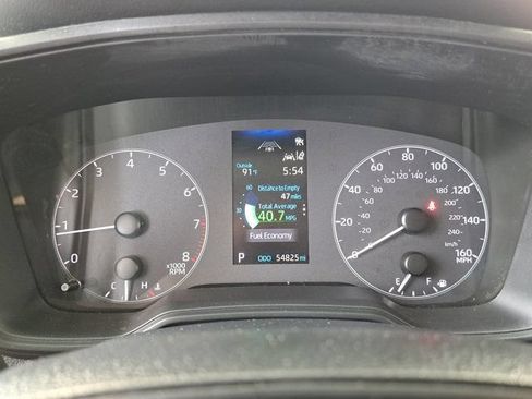 Used 2024 Toyota Corolla LE FWD image 9
