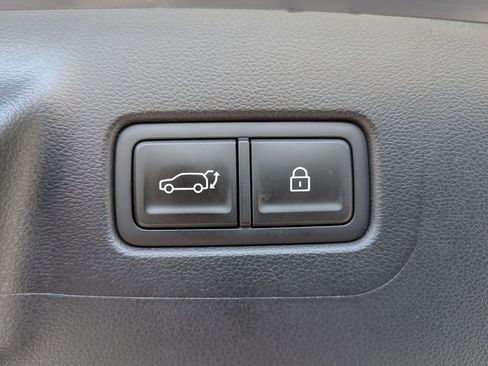 Used 2025 Hyundai Santa Fe SEL AWD/4WD image 33