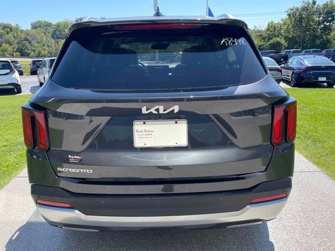 New 2026 Kia Sorento EX w/ EX Premium Package FWD image 6