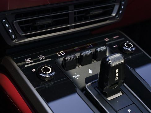 Used 2022 Porsche 911 Carrera 4S image 17