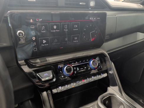 Used 2025 GMC Sierra 2500 AT4X AWD/4WD image 12