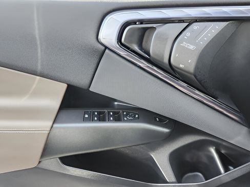 Certified 2025 BMW X3 xDrive30i w/ Premium Package image 41