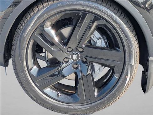 New 2026 Land Rover Discovery S AWD/4WD image 10