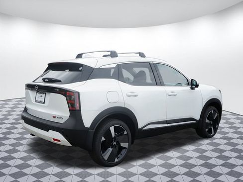 New 2025 Nissan Kicks SR image 7