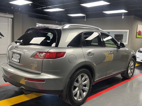 Used 2004 INFINITI FX35 2WD w/ Touring Pkg image 6