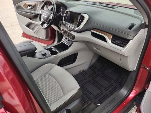 Used 2019 GMC Terrain SLE w/ Driver Convenience Package FWD image 23