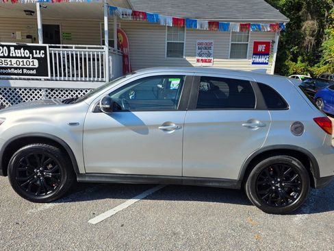 Used 2018 Mitsubishi Outlander Sport LE image 1