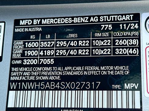 Certified 2025 Mercedes-Benz G 63 AMG 4MATIC image 34