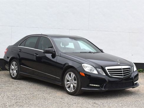 Used 2013 Mercedes-Benz E 350 BlueTEC Sedan image 1