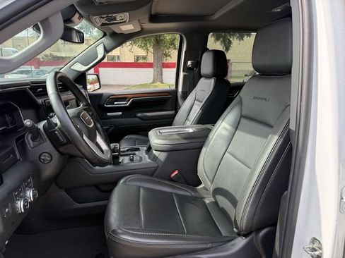 Used 2022 GMC Sierra 1500 Denali AWD/4WD image 30