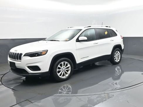 Used 2020 Jeep Cherokee Latitude w/ Cold Weather Group AWD/4WD image 2