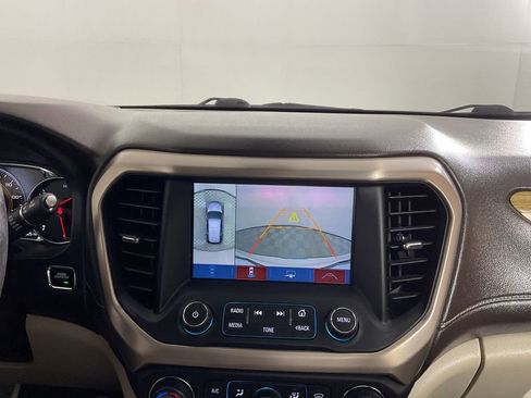 Used 2019 GMC Acadia Denali w/ Technology Package AWD/4WD image 30