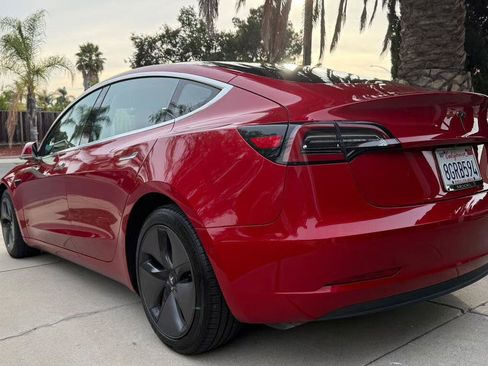 Used 2018 Tesla Model 3 Long Range AWD/4WD image 4