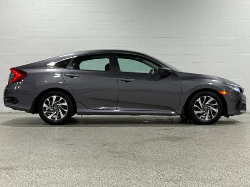 Used 2016 Honda Civic EX image 5