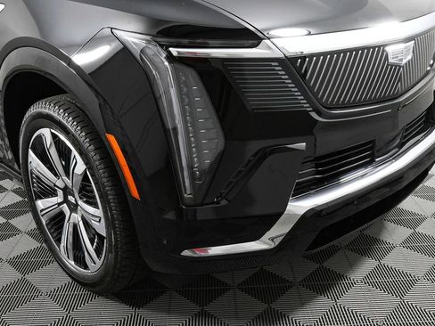 New 2025 Cadillac Escalade IQ Luxury 2 image 41