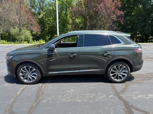 Used 2022 Lincoln Nautilus Reserve w/ Equipment Group 201A AWD/4WD image 4