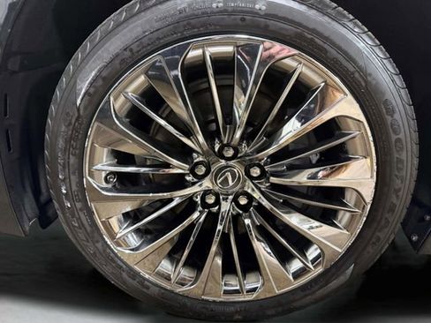 Used 2018 Lexus LS 500 AWD image 35