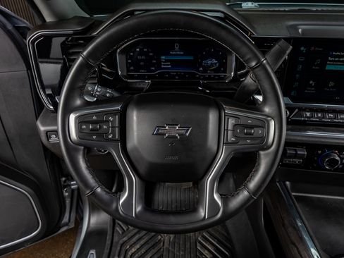 Used 2025 Chevrolet Silverado 2500 LTZ w/ LTZ Plus Package image 17