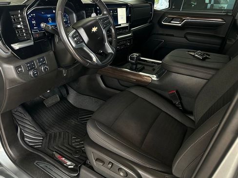 Used 2023 Chevrolet Silverado 1500 LT AWD/4WD image 10