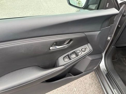 Used 2024 Nissan Sentra SV image 29