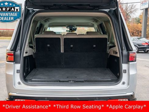 Used 2024 Jeep Wagoneer L Series II image 30