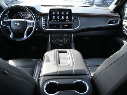 Used 2021 Chevrolet Tahoe Premier w/ Premium Package image 3