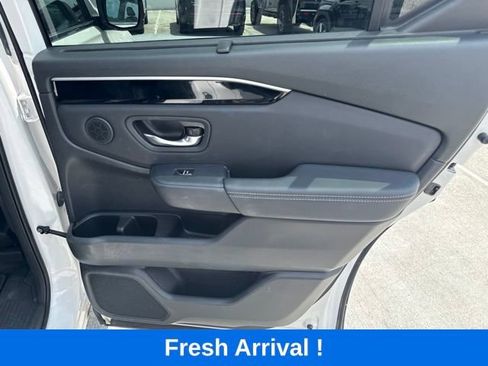 Used 2023 Honda Pilot EX-L image 16