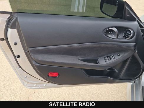 Used 2024 Nissan Z Performance w/ Floor Mat Package RWD image 14