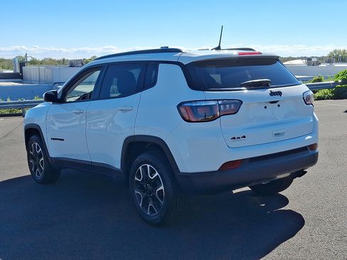 Used 2019 Jeep Compass Sport image 4